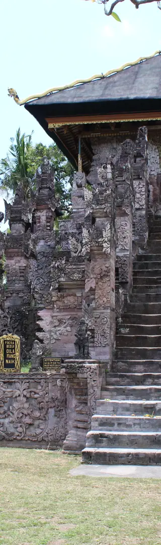 Auf Entdeckungstour – Tempel, Wasserfall und Bergidylle